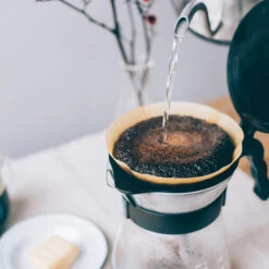 Hario V60 Drip-in Server Size 02 (700ml) 9 Hario V60 Drip-in Server Size 02 (700ml) -Hario VDI 02B LS1